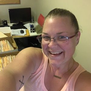 Meet your Posher, Alicia